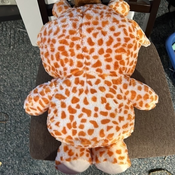 𝅺large Soft Plush Giraffe - Picture 4 of 6